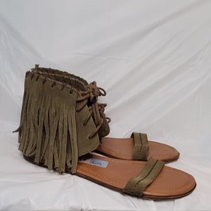 Minnetonka Sandles